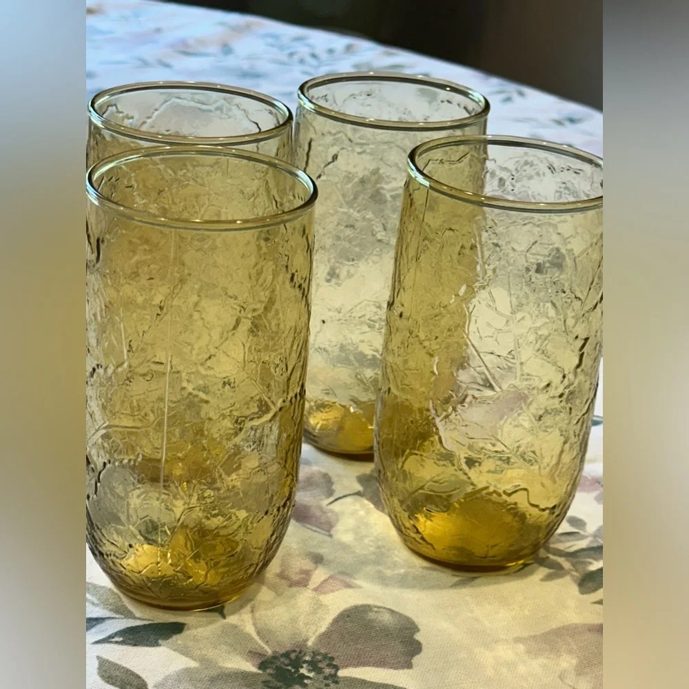 Anchor Hocking Vintage Sherwood pattern drinking glasses 5 1/2 inches tall